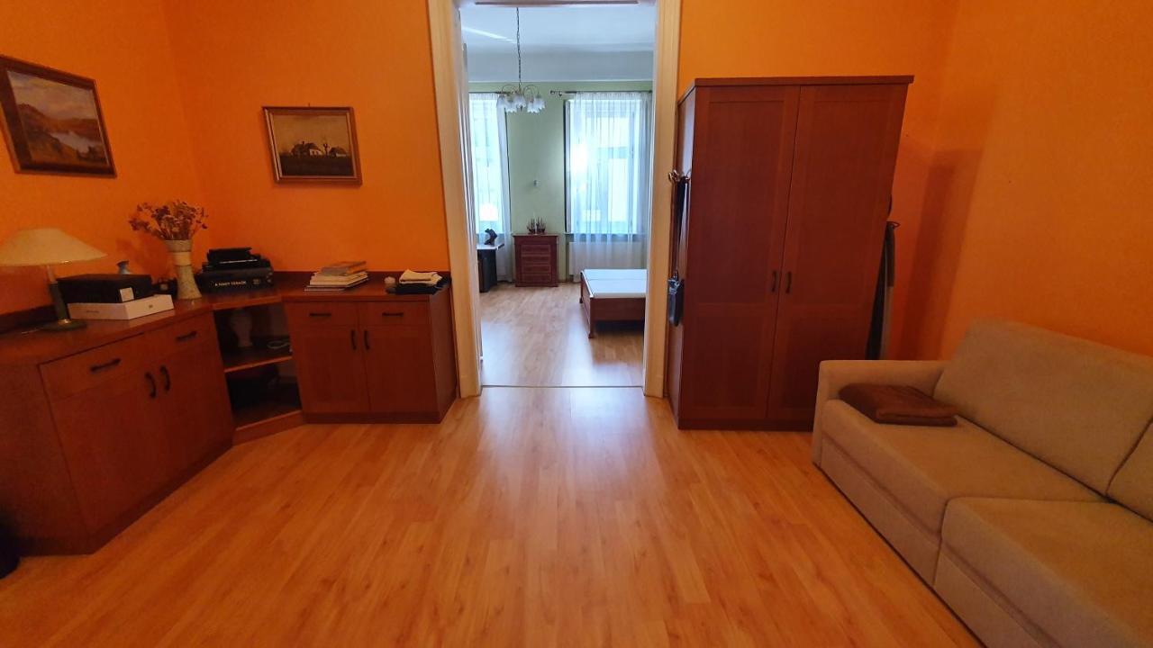 Casa Tajola Appartamento Kecskemét Esterno foto
