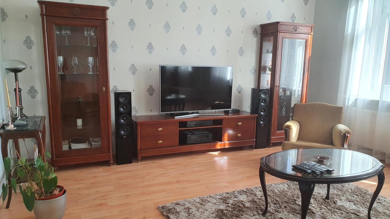 Casa Tajola Appartamento Kecskemét Esterno foto